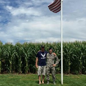 Meet your Posher, Bradly